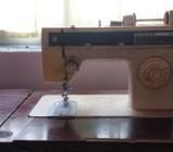 Singer ZigZag Sewing Machine