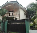 බණ්ඩරගම ගල්කඩේ හංදියෙන් අංගසම්පූර්ණ නිවසක්